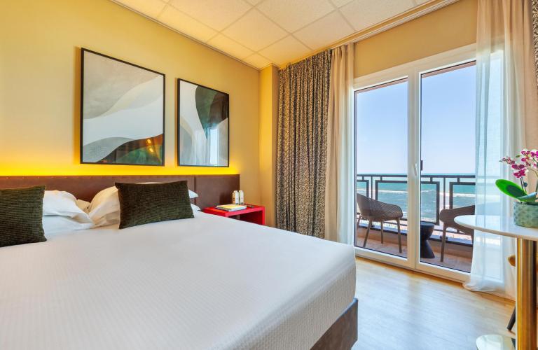 charliehotels it offerta-black-friday-hotel-pesaro-in-riva-al-mare 005